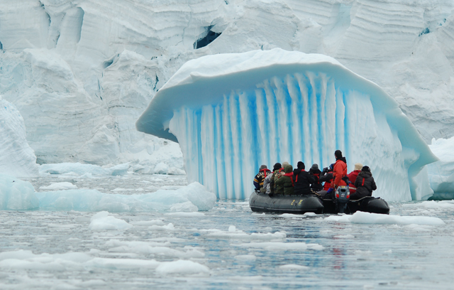 Antarctica XXI Zodiac Ausflug 